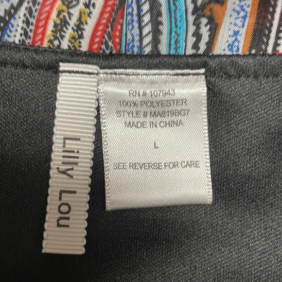 Lily Lou Women's Semi Sheer Blouse with black lining, Large , great shape! - Picture 2 of 6